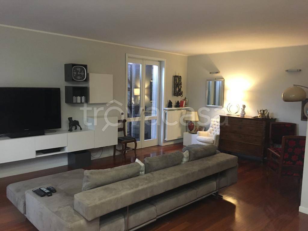 casa indipendente in vendita a Carpaneto Piacentino