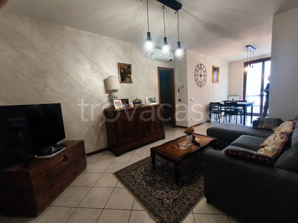 appartamento in vendita a Carpaneto Piacentino in zona Zena