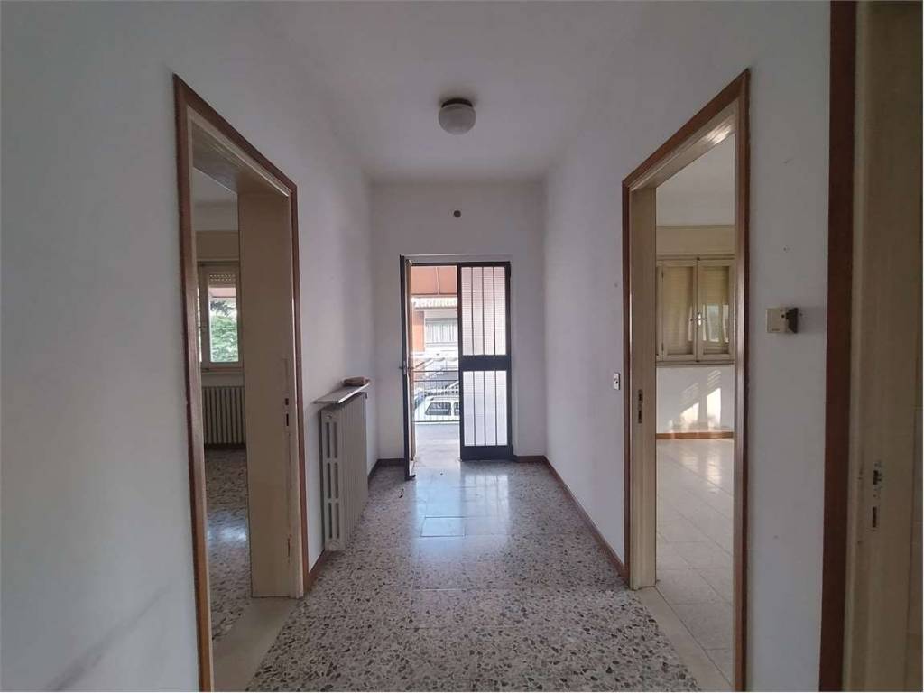 casa indipendente in vendita a Carpaneto Piacentino