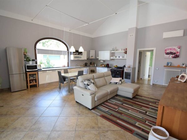 casa indipendente in vendita a Carpaneto Piacentino in zona Zena