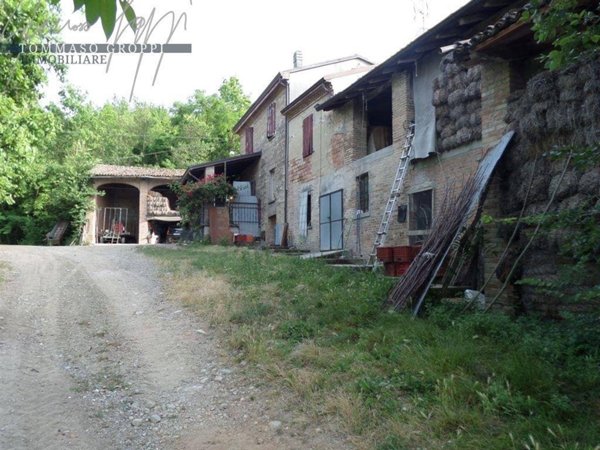 terreno agricolo in vendita a Castell'Arquato