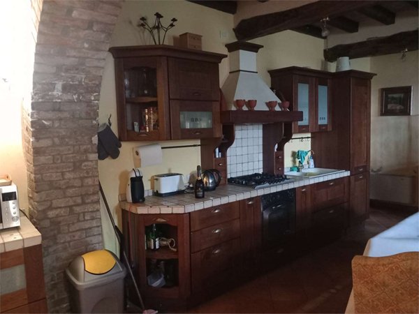 casa indipendente in vendita a Castell'Arquato in zona Vigolo Marchese