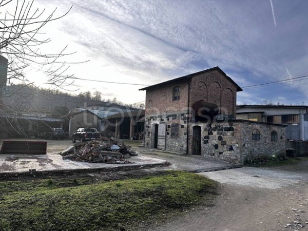 casa indipendente in vendita a Castell'Arquato