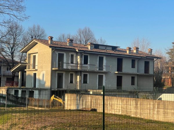 casa indipendente in vendita a Castell'Arquato in zona Vigolo Marchese