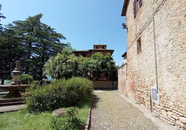 casa indipendente in vendita a Castell'Arquato