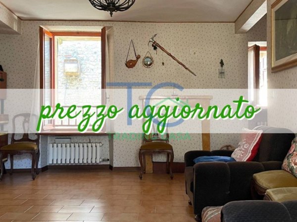 casa indipendente in vendita a Castell'Arquato