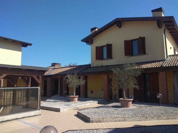 casa indipendente in vendita a Castell'Arquato in zona Sant'Antonio