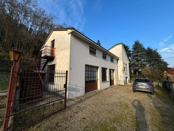casa indipendente in vendita a Castell'Arquato
