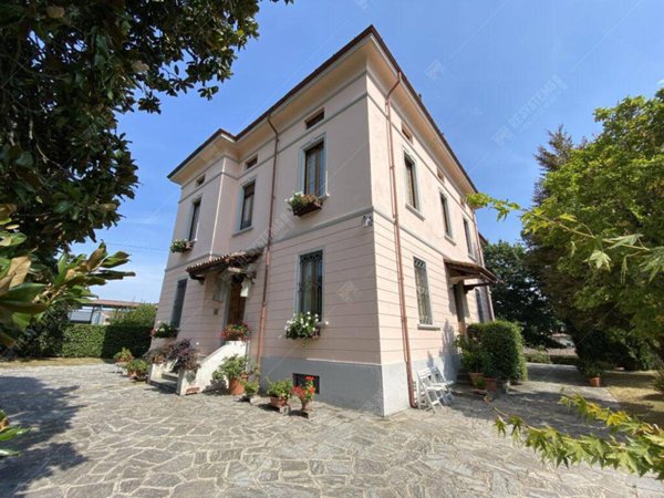 casa indipendente in vendita a Castell'Arquato