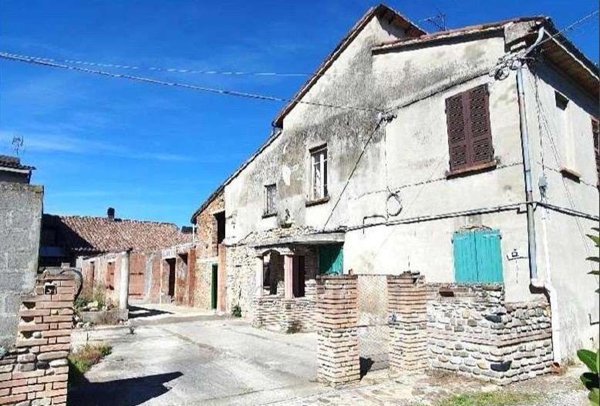 casa indipendente in vendita a Castell'Arquato