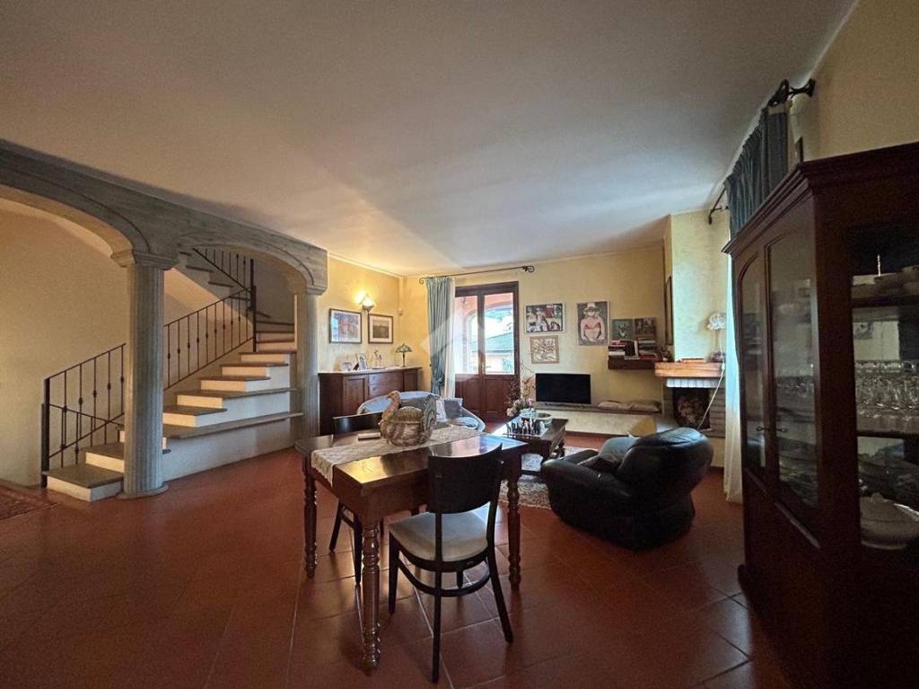 casa indipendente in vendita a Castell'Arquato in zona Vigolo Marchese