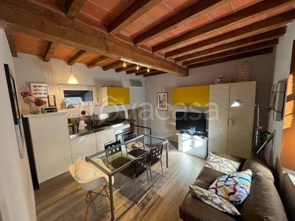 casa indipendente in vendita a Castell'Arquato