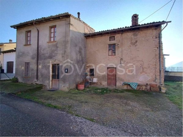 appartamento in vendita a Castell'Arquato in zona Vigolo Marchese