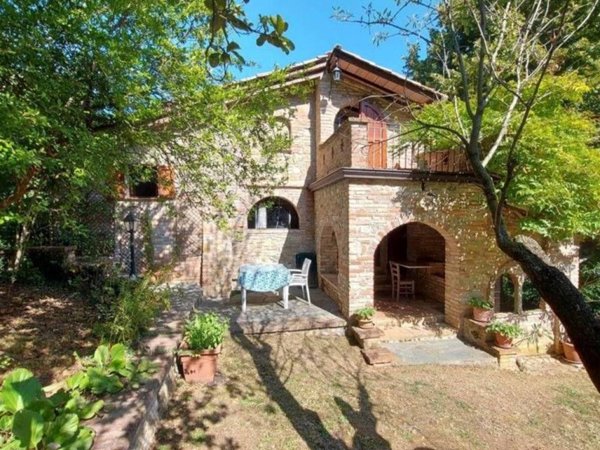 casa indipendente in vendita a Castell'Arquato in zona Vigolo Marchese