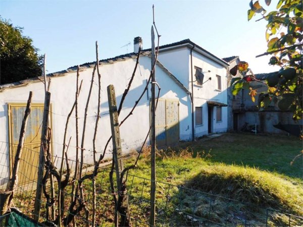 casa indipendente in vendita a Castell'Arquato