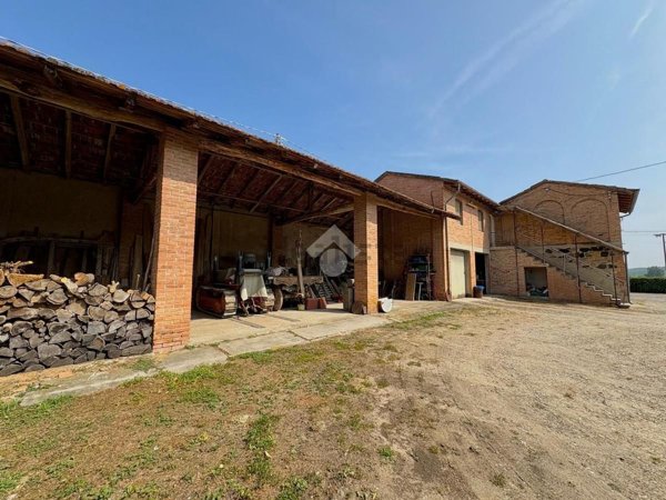terreno agricolo in vendita a Castell'Arquato