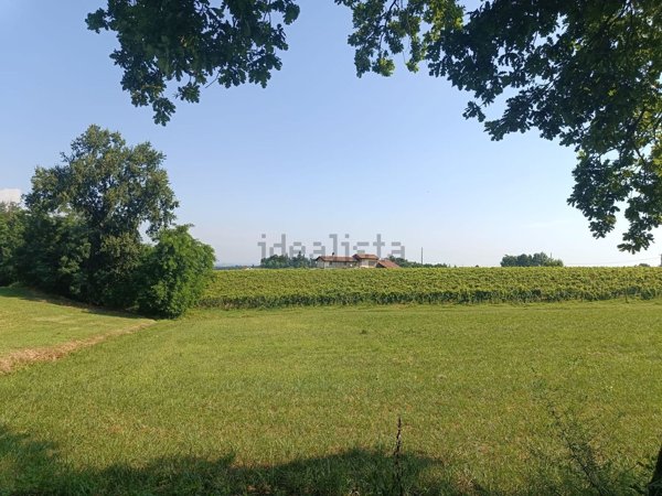 casale in vendita a Castell'Arquato