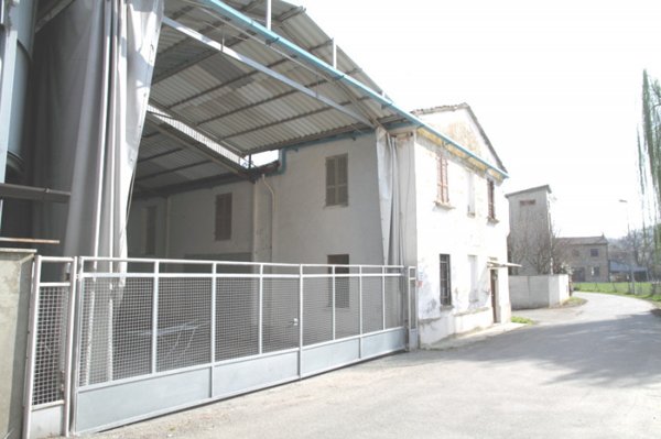 appartamento in vendita a Castell'Arquato