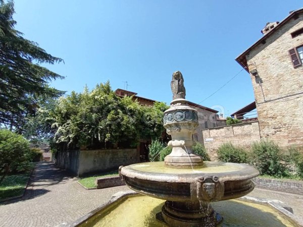 casa indipendente in vendita a Castell'Arquato