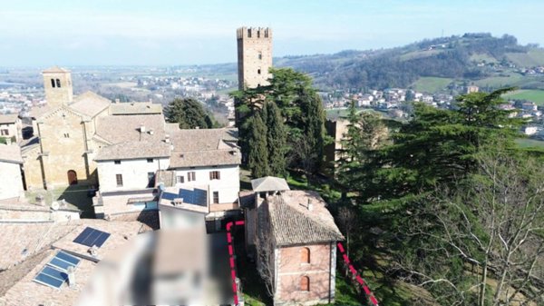 casa indipendente in vendita a Castell'Arquato