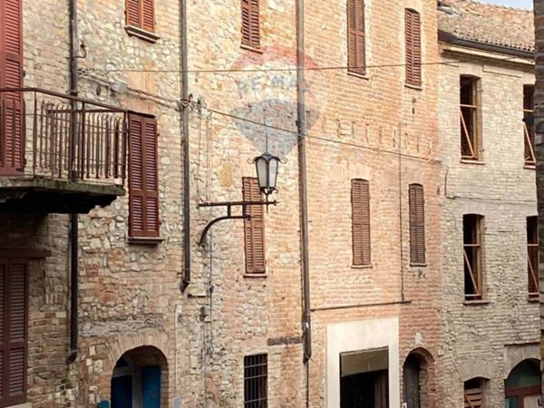 casa indipendente in vendita a Castell'Arquato