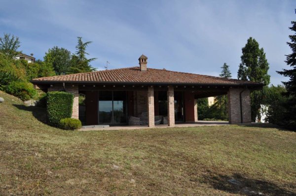 casa indipendente in vendita a Castell'Arquato