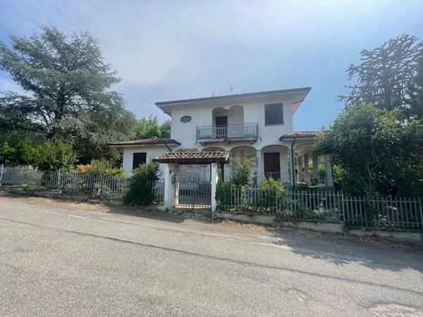 casa indipendente in vendita a Castell'Arquato in zona Vigolo Marchese