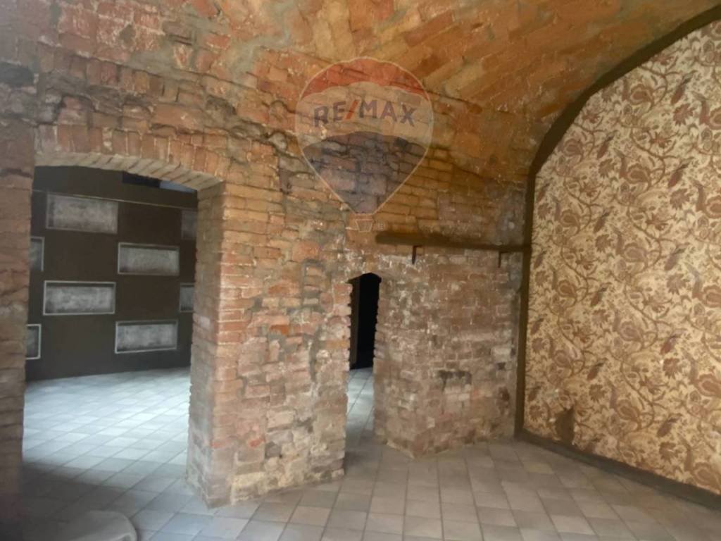 negozio in vendita a Castell'Arquato