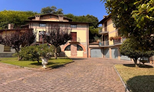 appartamento in vendita a Castell'Arquato