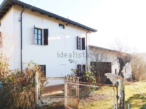 casa indipendente in vendita a Castell'Arquato