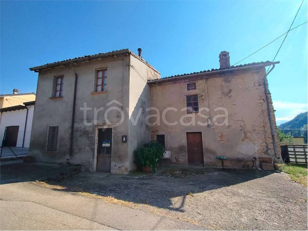 appartamento in vendita a Castell'Arquato in zona Vigolo Marchese