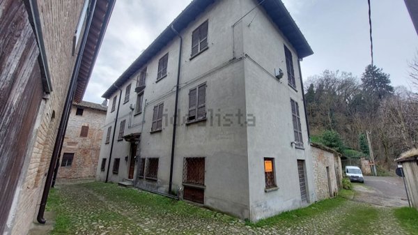 casa indipendente in vendita a Castell'Arquato