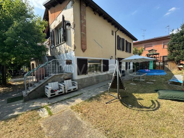 casa indipendente in vendita a Castell'Arquato