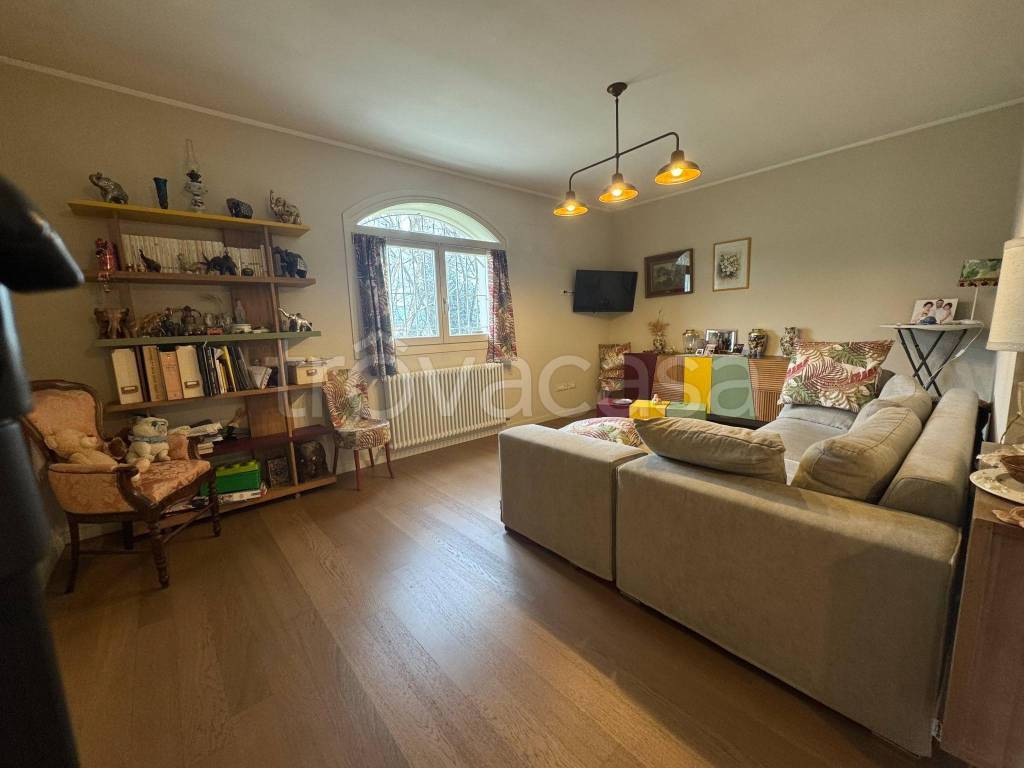 casa indipendente in vendita a Castell'Arquato