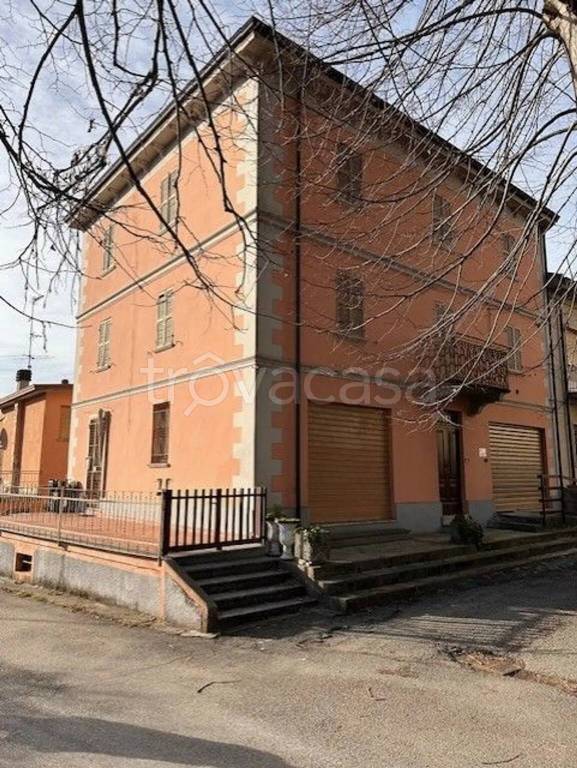 negozio in vendita a Castell'Arquato