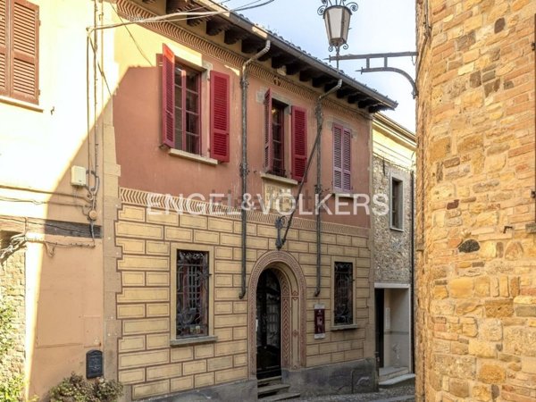 casa indipendente in vendita a Castell'Arquato