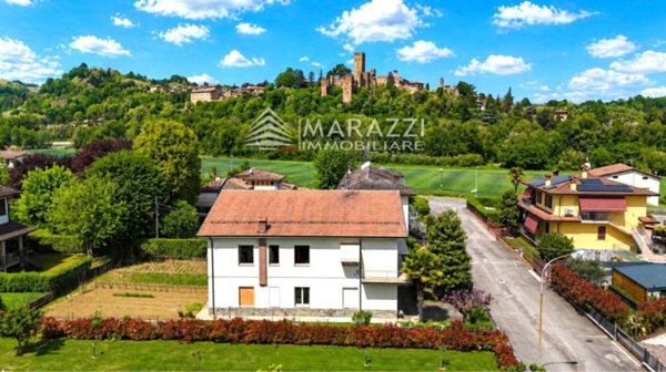 casa indipendente in vendita a Castell'Arquato