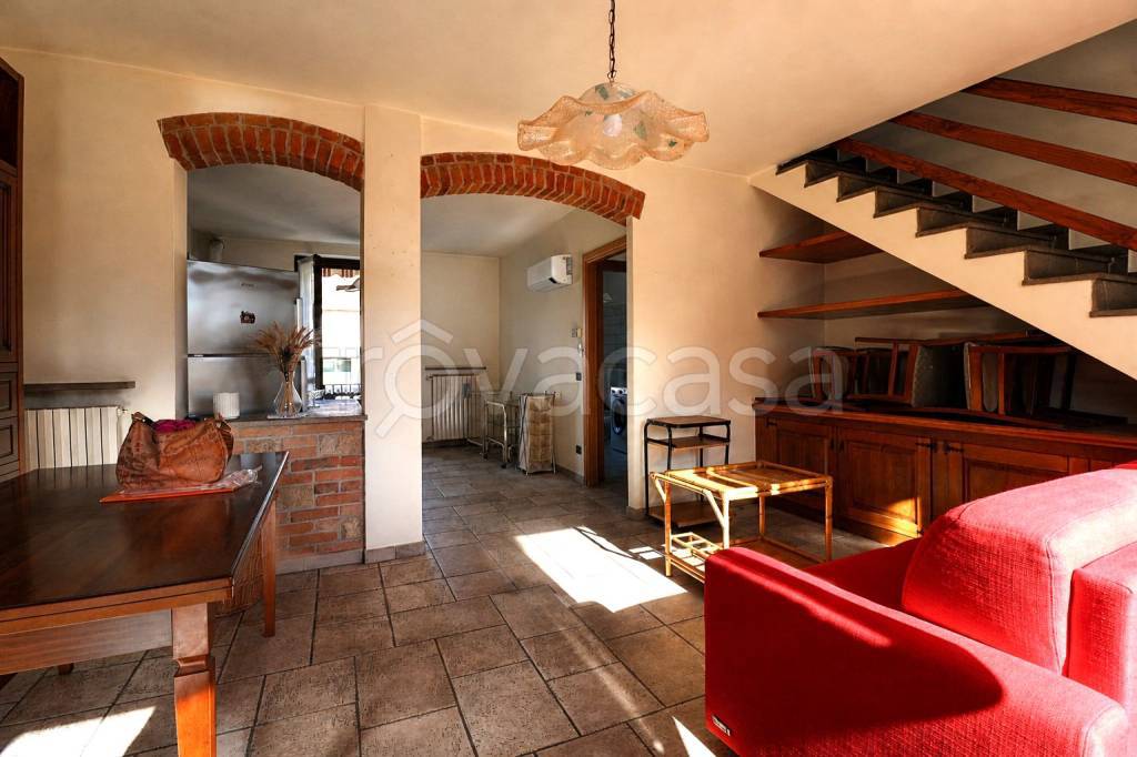 casa indipendente in vendita a Castell'Arquato in zona Doppi