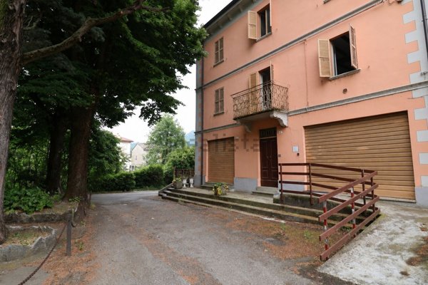 casa indipendente in vendita a Castell'Arquato in zona Vigolo Marchese