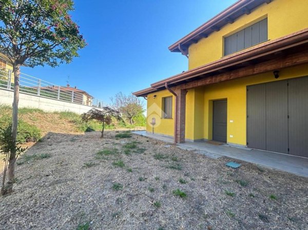 casa indipendente in vendita a Castell'Arquato