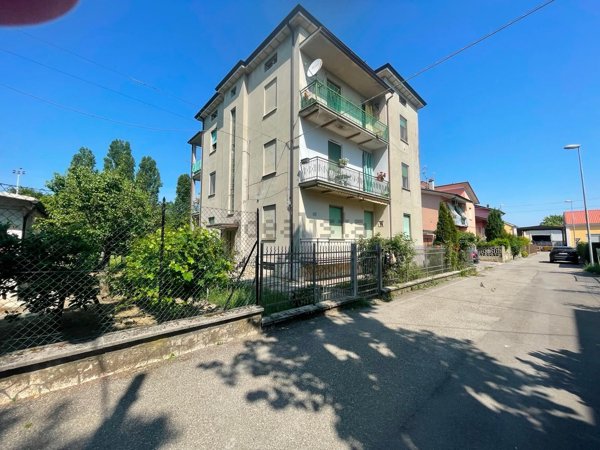 appartamento in vendita a Castell'Arquato in zona Vigolo Marchese