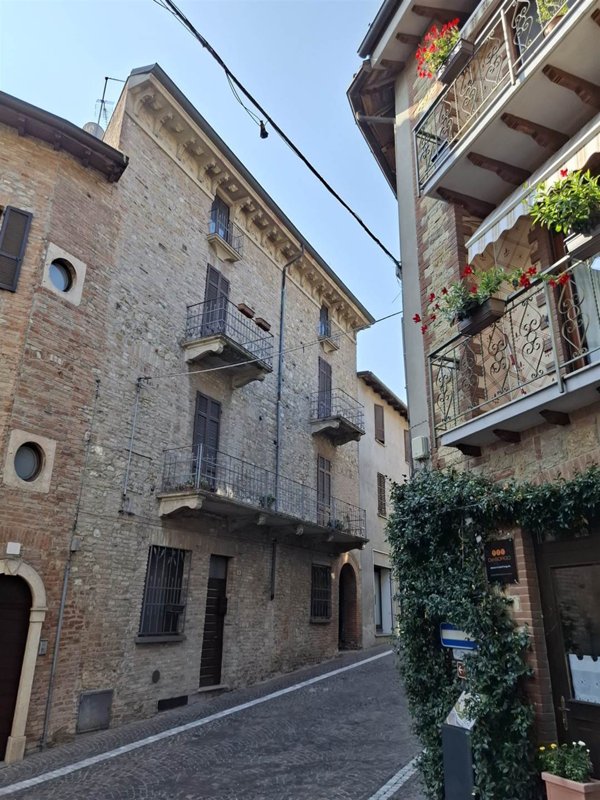 appartamento in vendita a Castell'Arquato