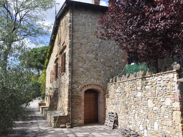 casale in vendita a Castell'Arquato in zona Vigolo Marchese
