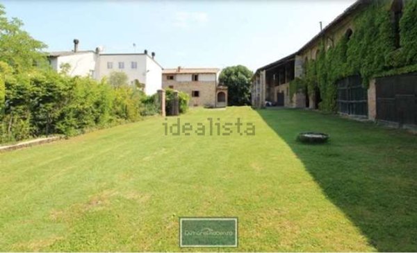 casa semindipendente in vendita a Castell'Arquato in zona Vigolo Marchese