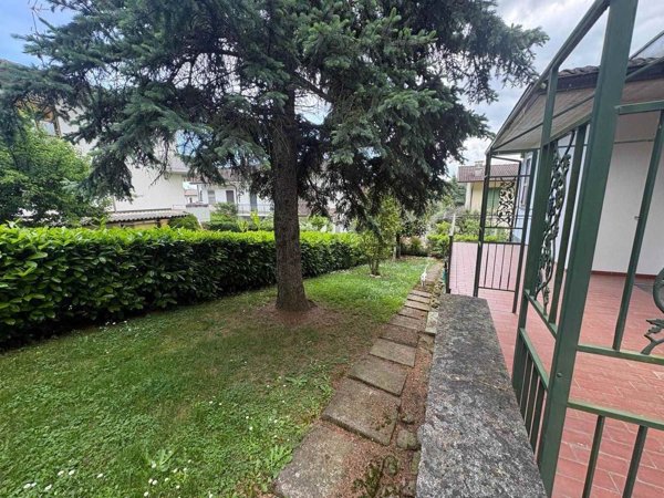 casa indipendente in vendita a Castell'Arquato