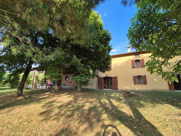 casa indipendente in vendita a Castell'Arquato in zona Vigolo Marchese