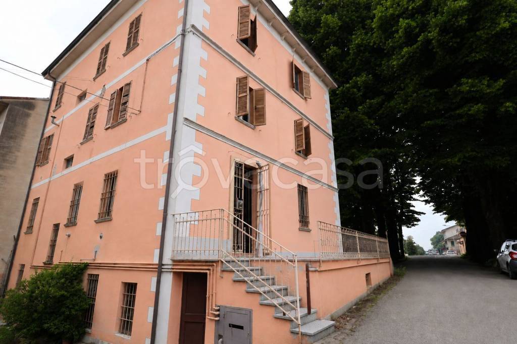 casa indipendente in vendita a Castell'Arquato in zona Vigolo Marchese
