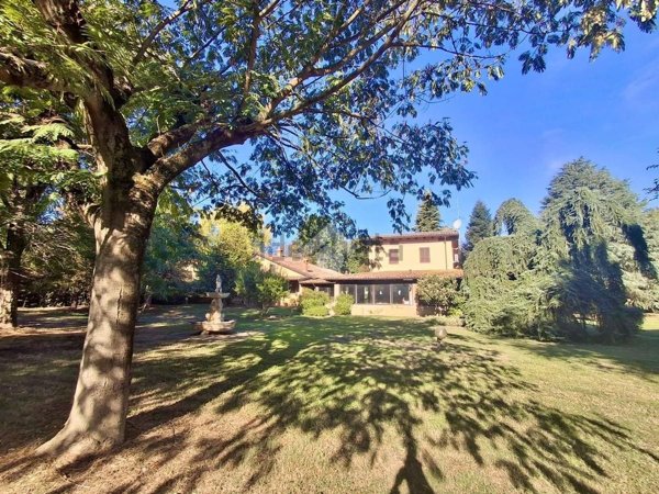 casa indipendente in vendita a Castell'Arquato