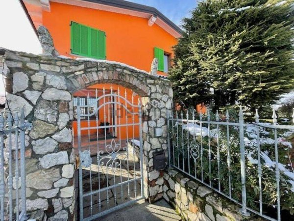casa indipendente in vendita a Castel San Giovanni
