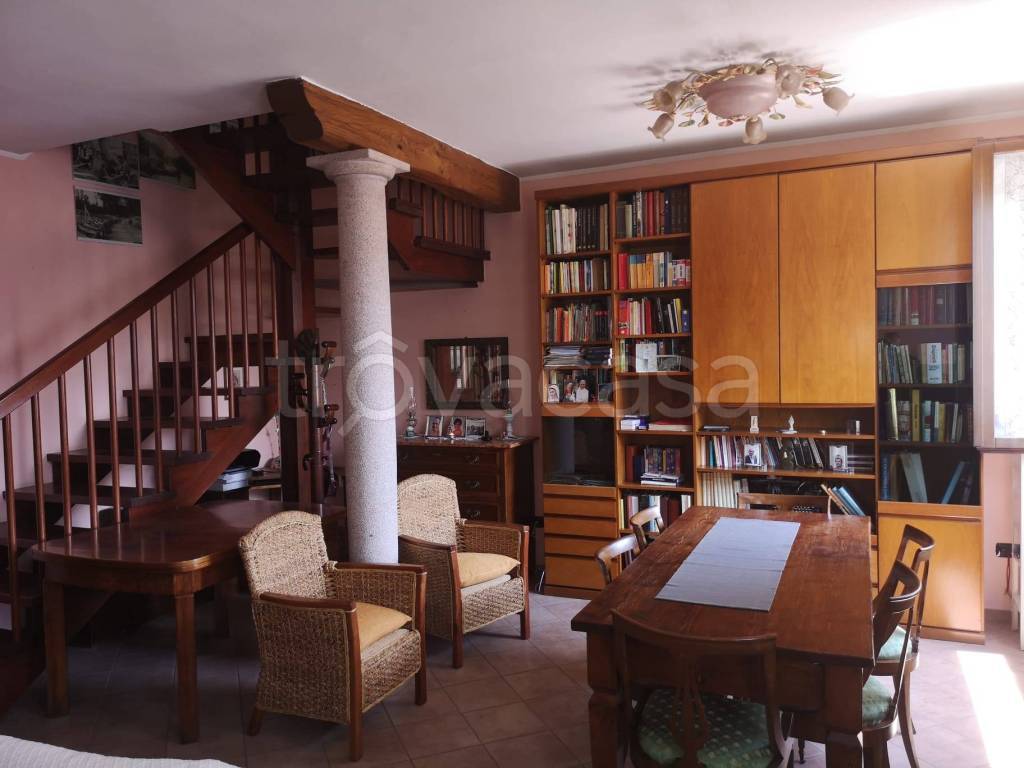 casa indipendente in vendita a Castel San Giovanni